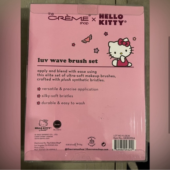 Hello Kitty Makeup Brush Set - Picture 2 of 4